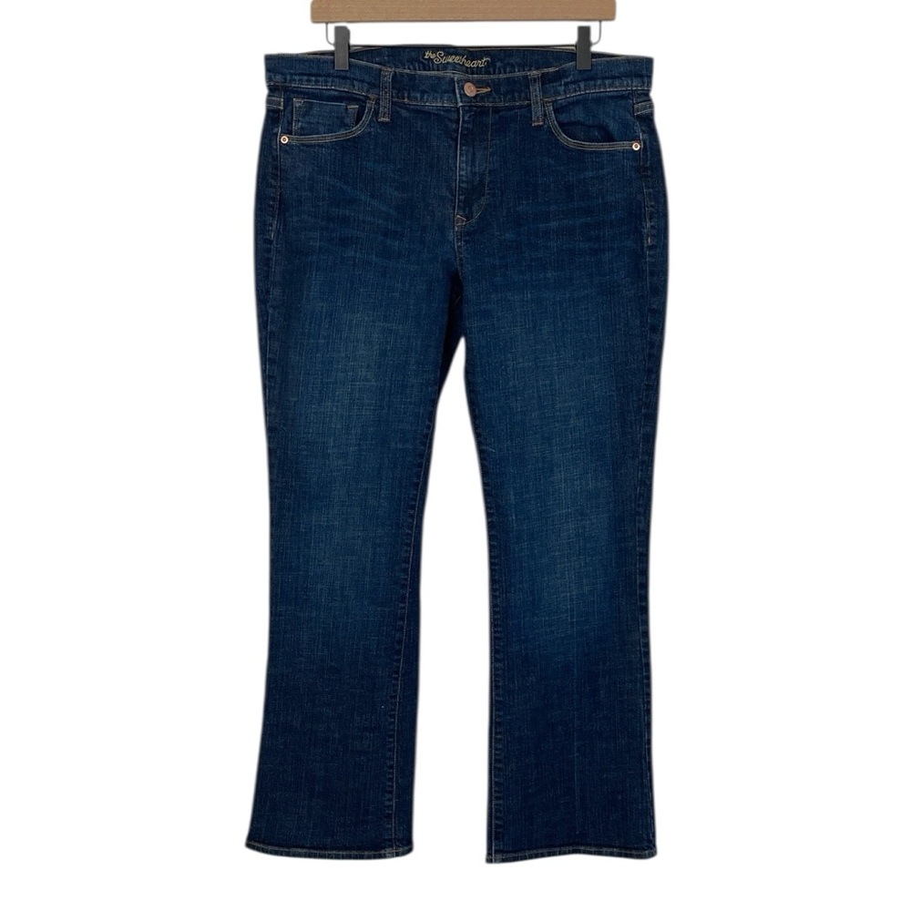 Old Navy The Sweetheart Bootcut Jean, Size 14 Short